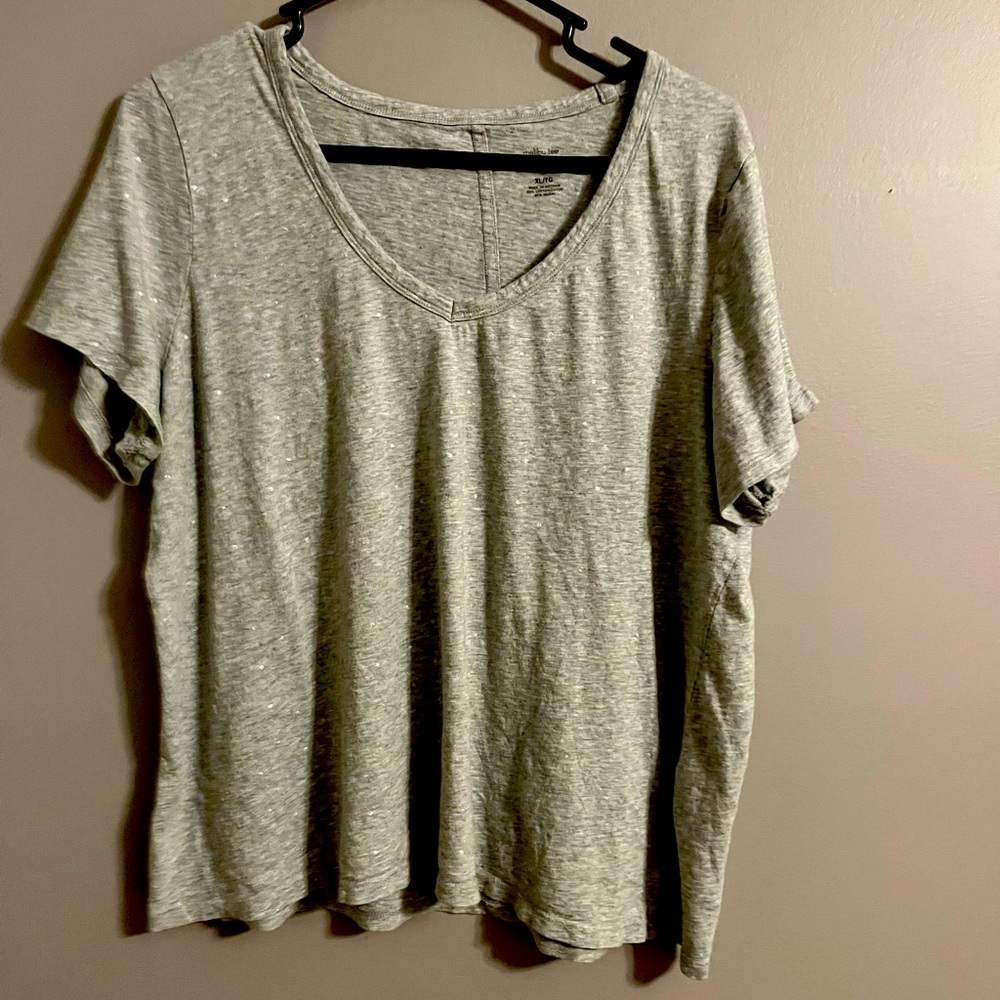 Banana Republic Women’s Gray/Silver Dot             Malibu T-Shirt - Never Worn